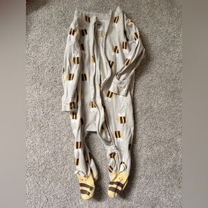 Old Navy Neutral Bee-Print Double Zipper Pajamas Yellow & Brown Bees